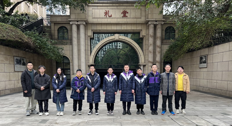 3.入选NOI2025省队选手和教练合影.JPG