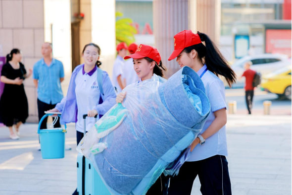 巴蜀中学7-8月工作简报(13篇)(2)8478.png 巴蜀中学7-8月工作简报(13篇)(2)8478.png